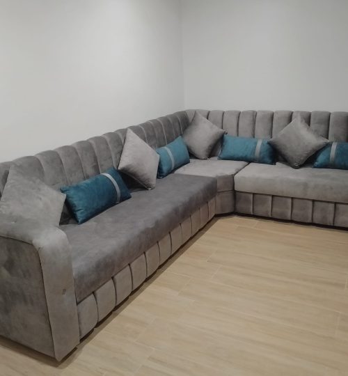 sofa gris moderno